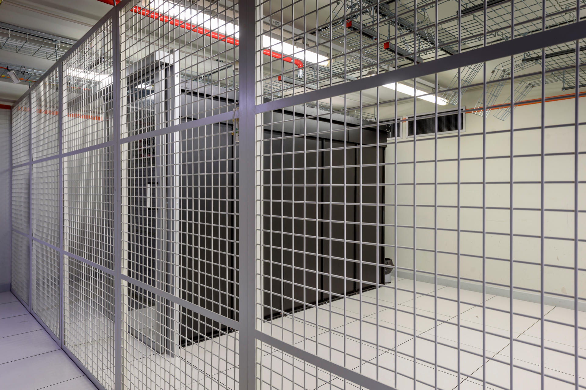 Datacenter Cage für Server, Storage, Netzwerk Equipment